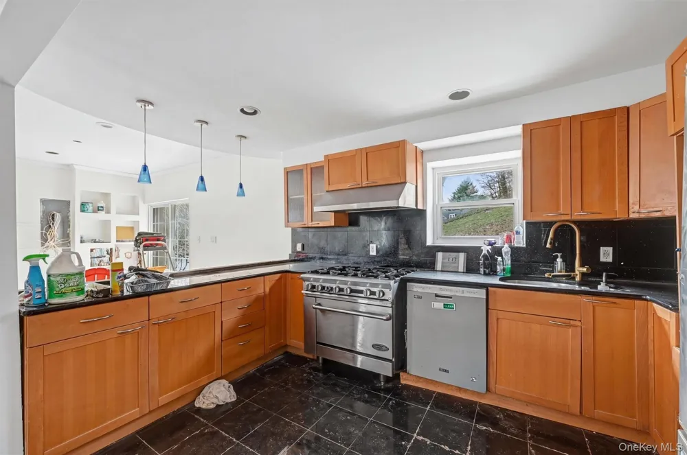 5 Hudson Street Chester, NY 10918