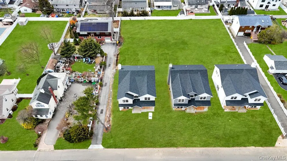 87 West Avenue Hicksville, NY 11801