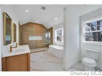 87 West Avenue Hicksville, NY 11801