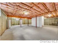 87 West Avenue Hicksville, NY 11801