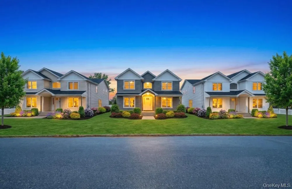 89 west Avenue Hicksville, NY 11801