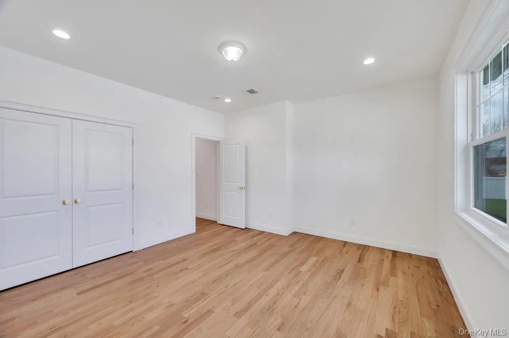 89 west Avenue Hicksville, NY 11801