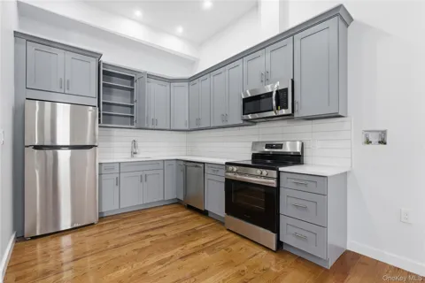 99 Main Street #2B