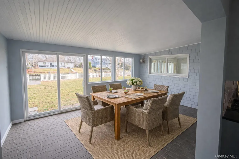 21 Tarpon Road East Quogue, NY 11942