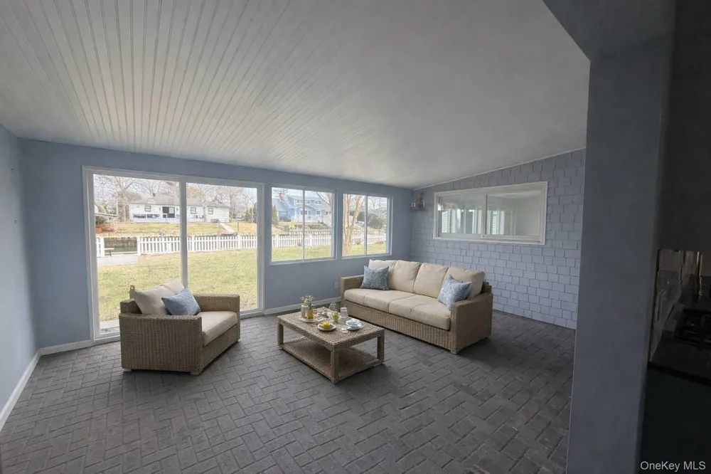 21 Tarpon Road East Quogue, NY 11942