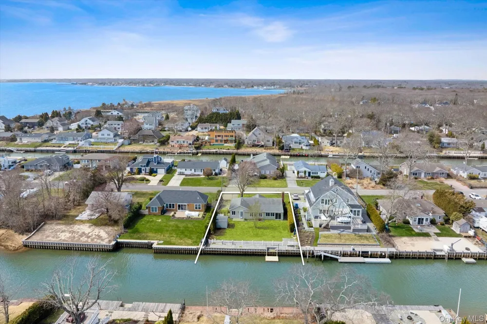 21 Tarpon Road East Quogue, NY 11942