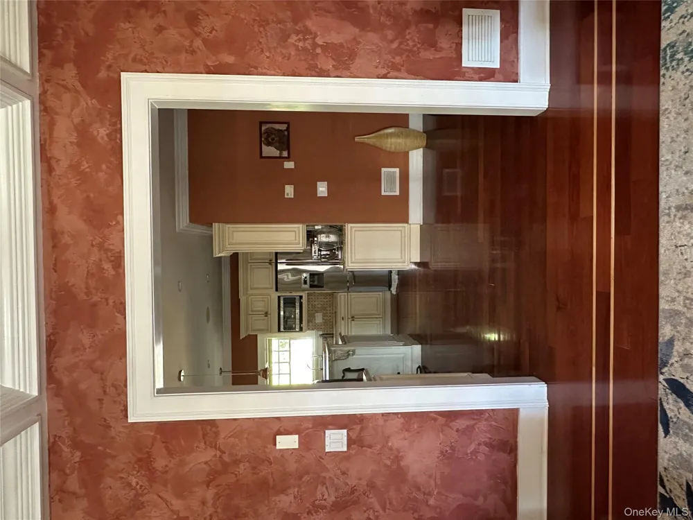 16 Oriole Place Farmingville, NY 11738