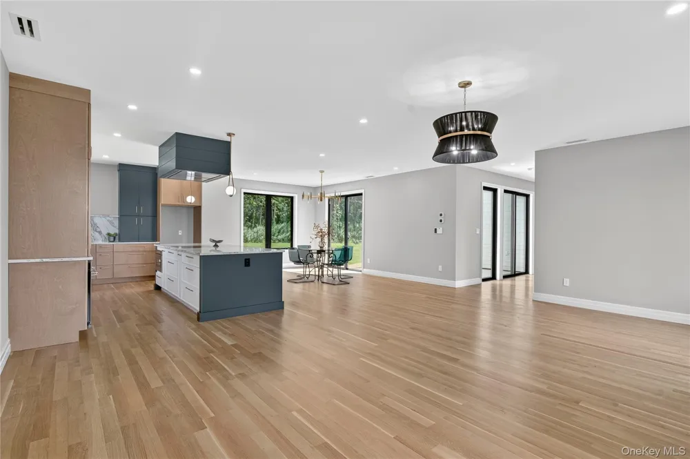 14 Warwick Isle Boulevard Pine Island, NY 10969