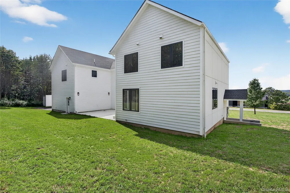 14 Warwick Isle Boulevard Pine Island, NY 10969
