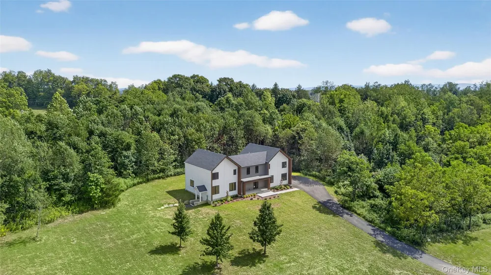 14 Warwick Isle Boulevard Pine Island, NY 10969