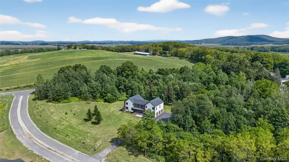 14 Warwick Isle Boulevard Pine Island, NY 10969