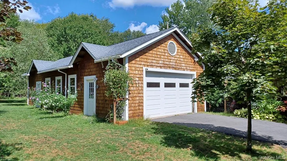 26 Maple Avenue Kauneonga Lake, NY 12749