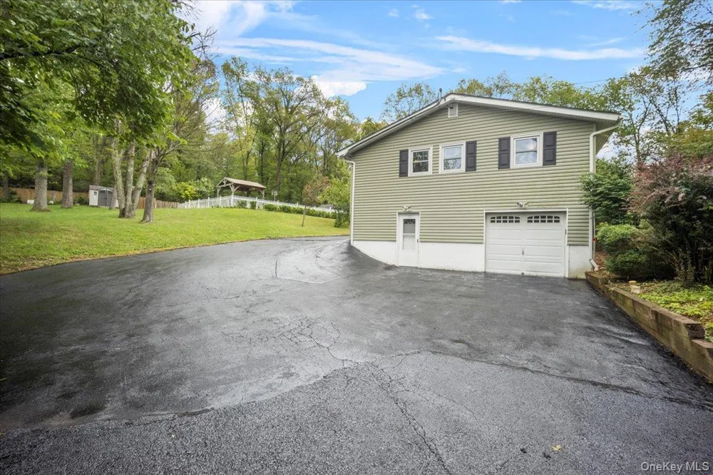 7 Hujay Terrace Wappingers Falls, NY 12590