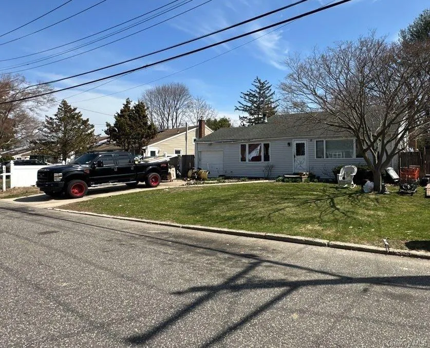 12 Glenwood Lane Huntington, NY 11743