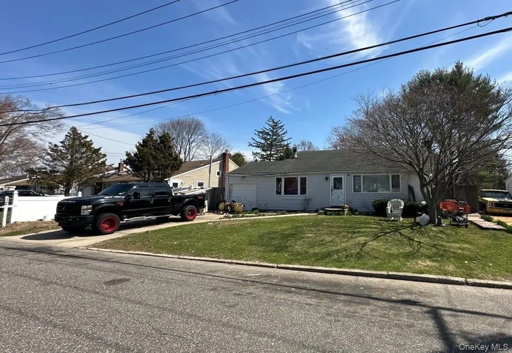 12 Glenwood Lane Huntington, NY 11743