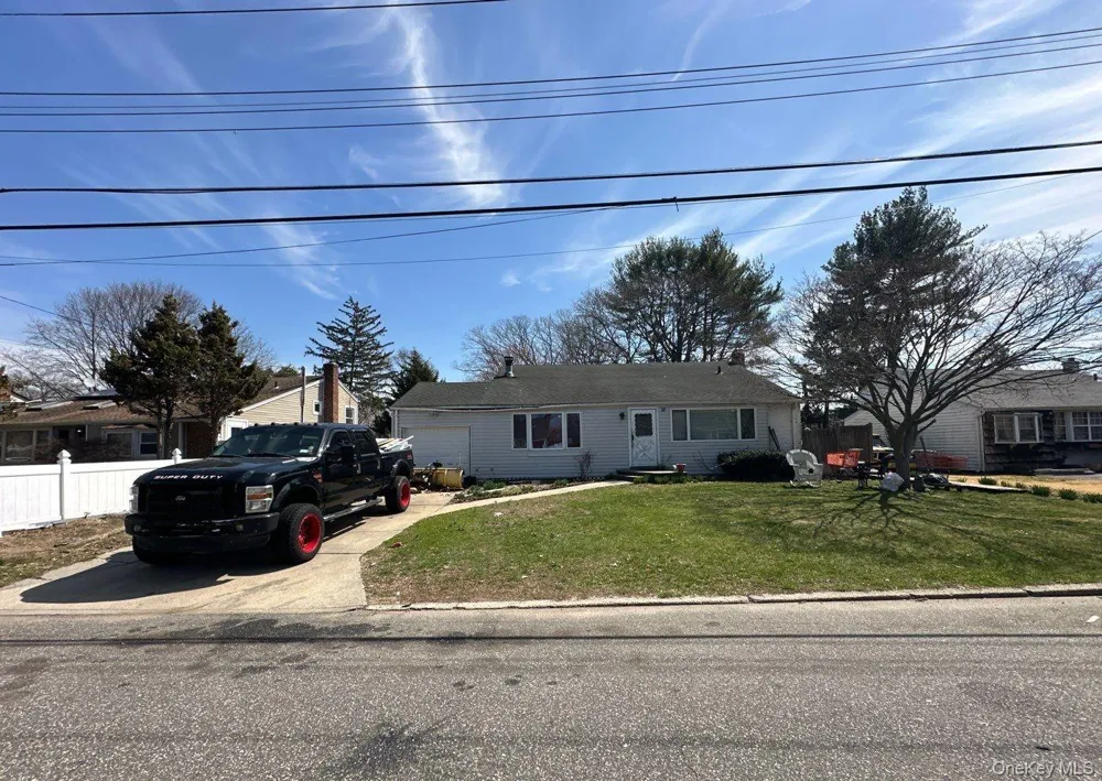 12 Glenwood Lane Huntington, NY 11743