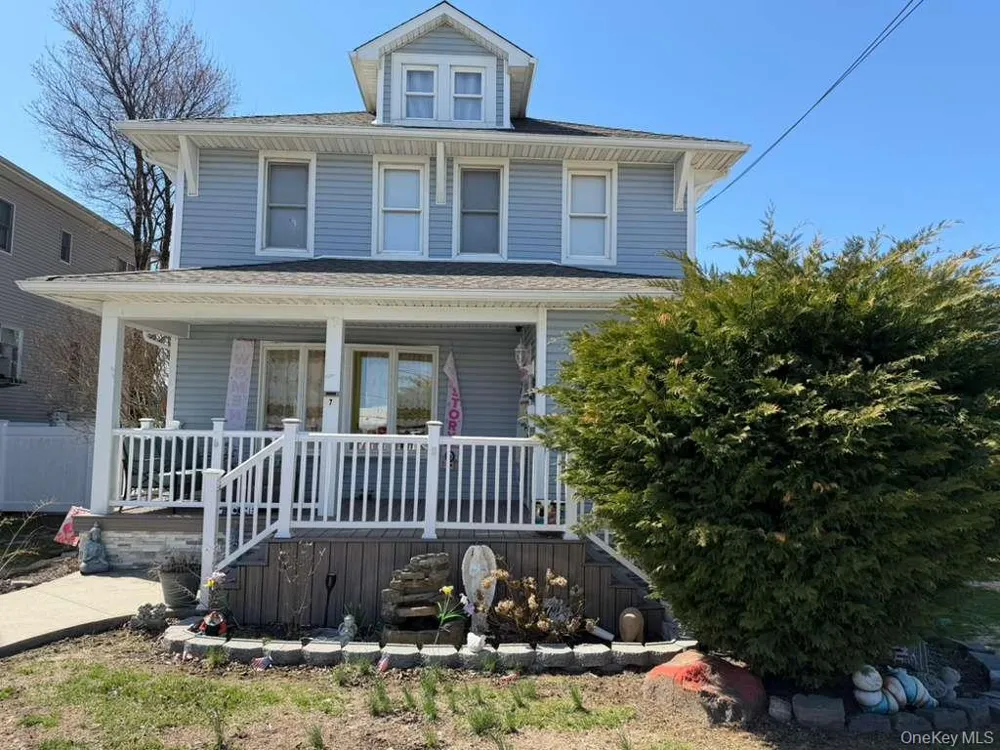 7 Meyer Avenue Lawrence, NY 11559