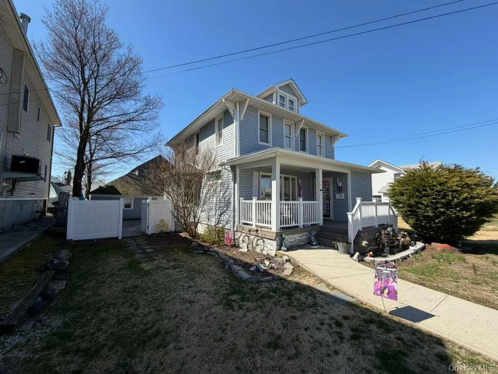 7 Meyer Avenue Lawrence, NY 11559