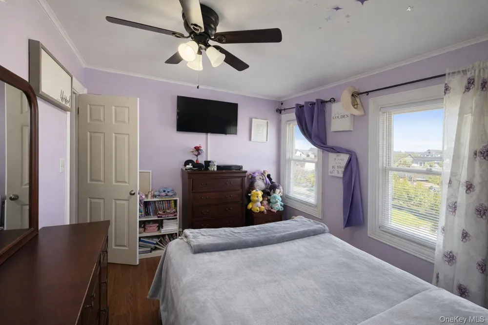 7 Meyer Avenue Lawrence, NY 11559