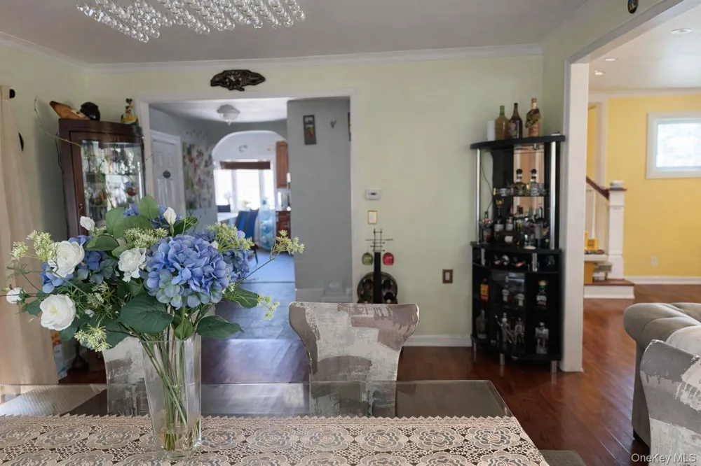 7 Meyer Avenue Lawrence, NY 11559