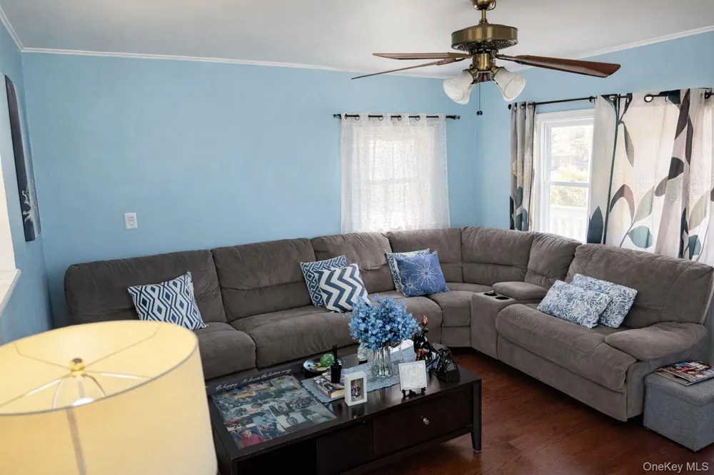 7 Meyer Avenue Lawrence, NY 11559