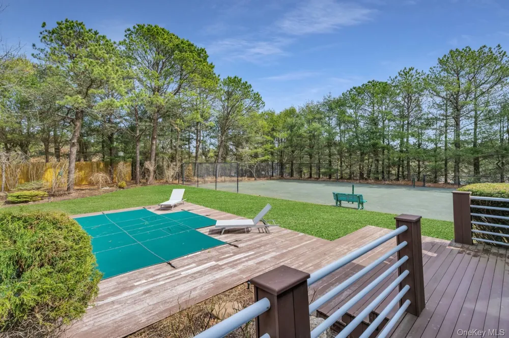 26 Lakeside Lane Westhampton, NY 11977