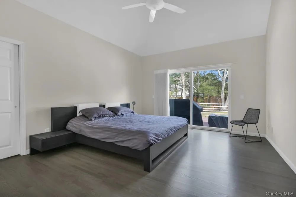 26 Lakeside Lane Westhampton, NY 11977