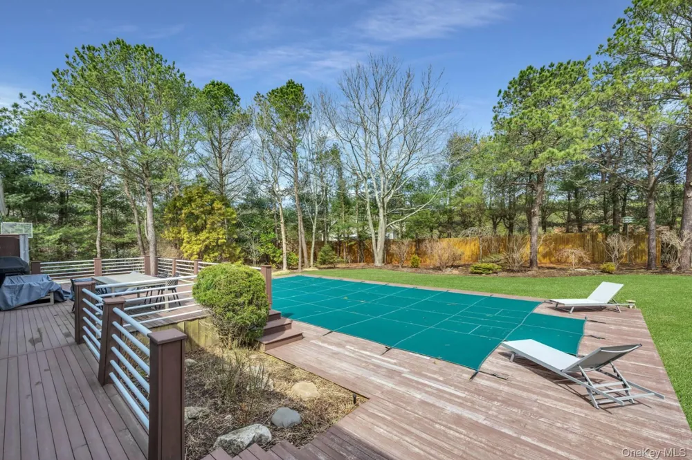 26 Lakeside Lane Westhampton, NY 11977