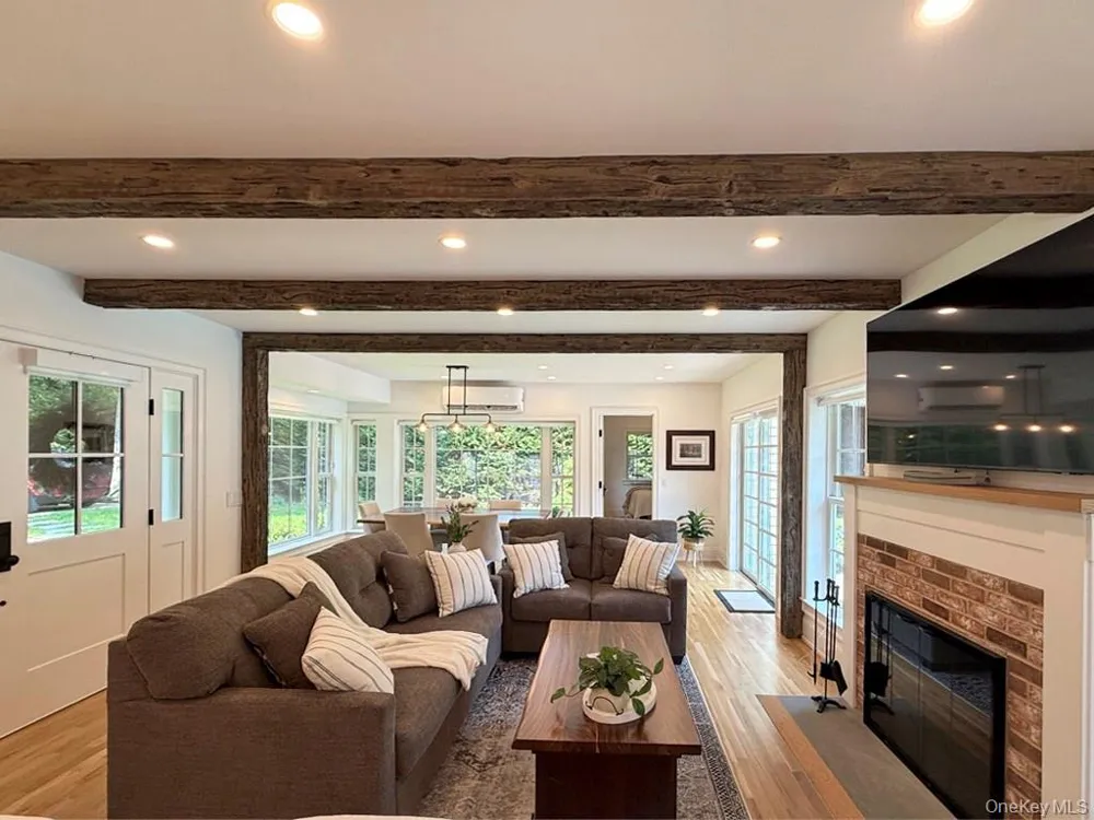 17C Basket Neck Lane Remsenburg, NY 11960