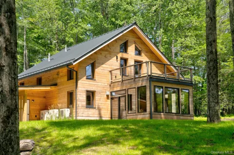 15 Manor Falls Drive