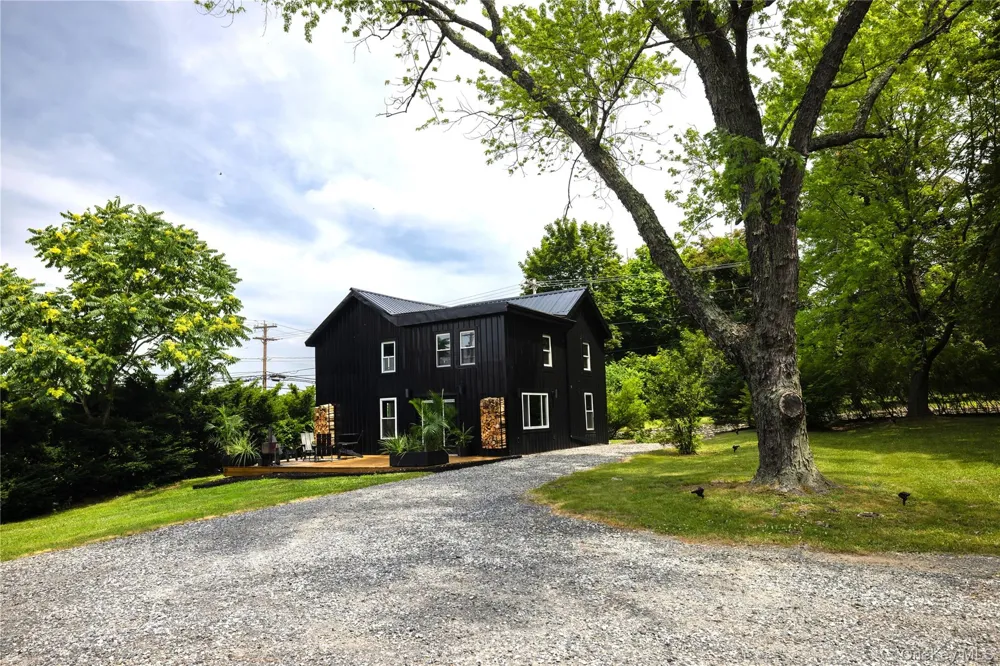 5628 State Route 9G Hudson, NY 12534