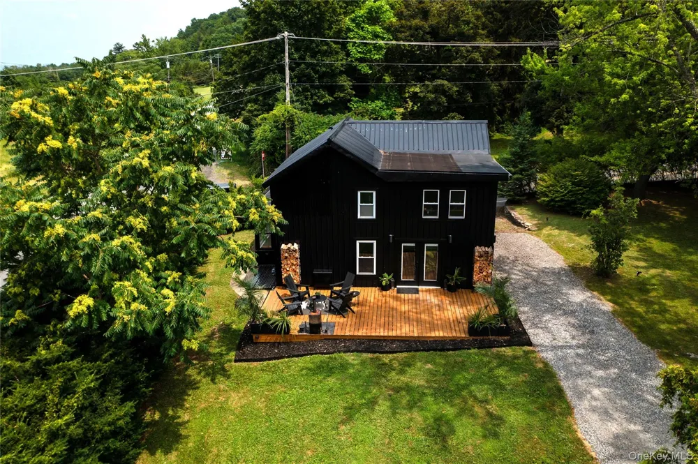 5628 State Route 9G Hudson, NY 12534