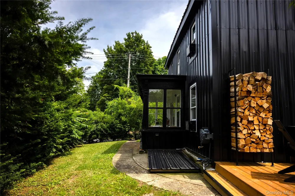 5628 State Route 9G Hudson, NY 12534