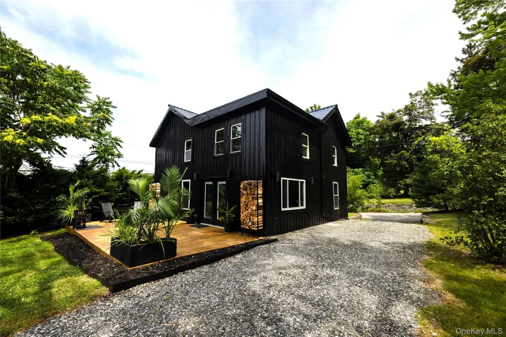 5628 State Route 9G Hudson, NY 12534