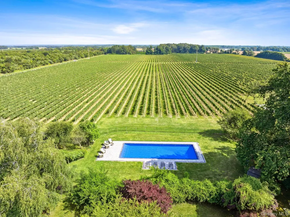 2600 Oregon Road Mattituck, NY 11952