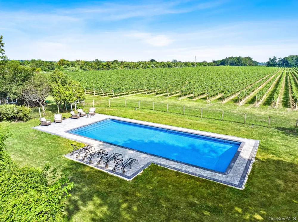 2600 Oregon Road Mattituck, NY 11952