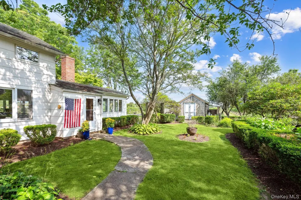 2600 Oregon Road Mattituck, NY 11952