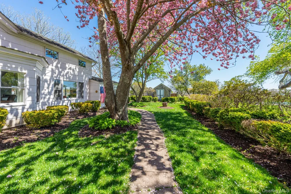 2600 Oregon Road Mattituck, NY 11952