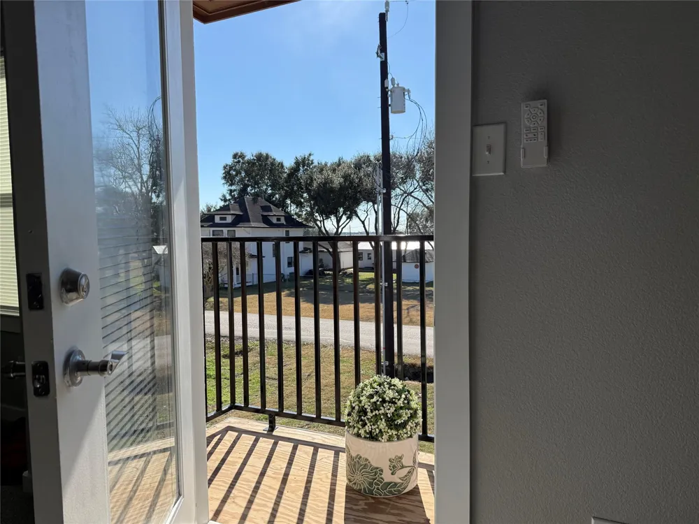 215 S 7 Th Street S Beasley, TX 77417