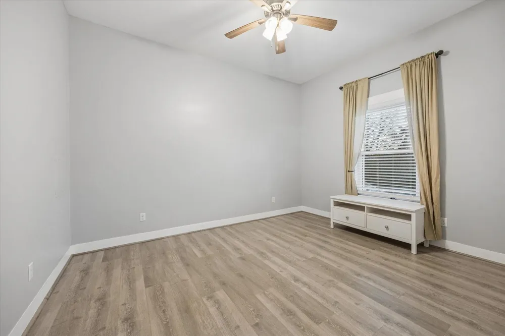 10347 Pless Rd Cat Spring, TX 78933