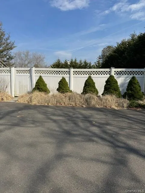 323 Mill Road #PH Westhampton Beach, NY 11978