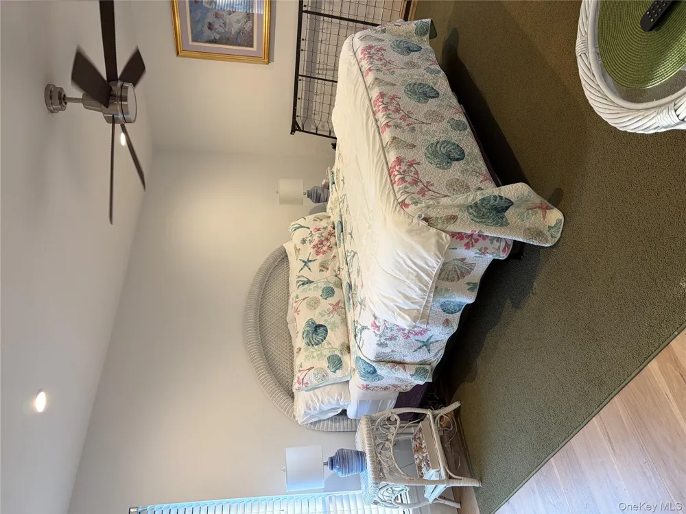 40 Bonac Wood Lane East Hampton, NY 11937