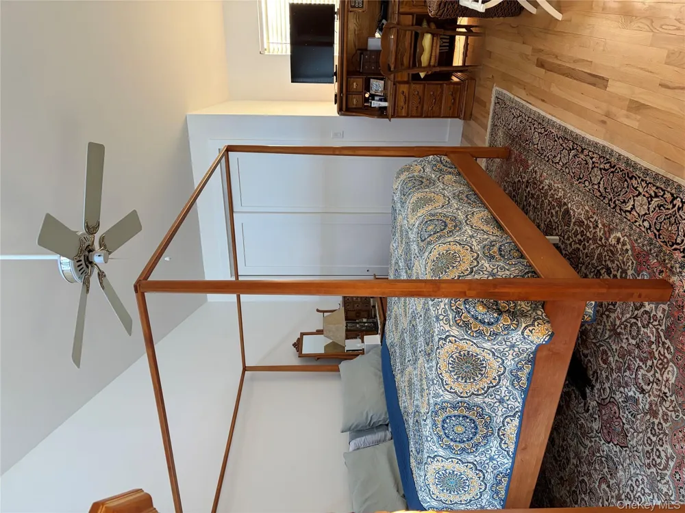 40 Bonac Wood Lane East Hampton, NY 11937