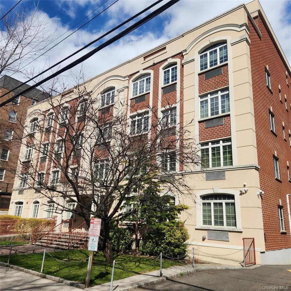85-15 120th Street #3A Kew Gardens, NY 11415