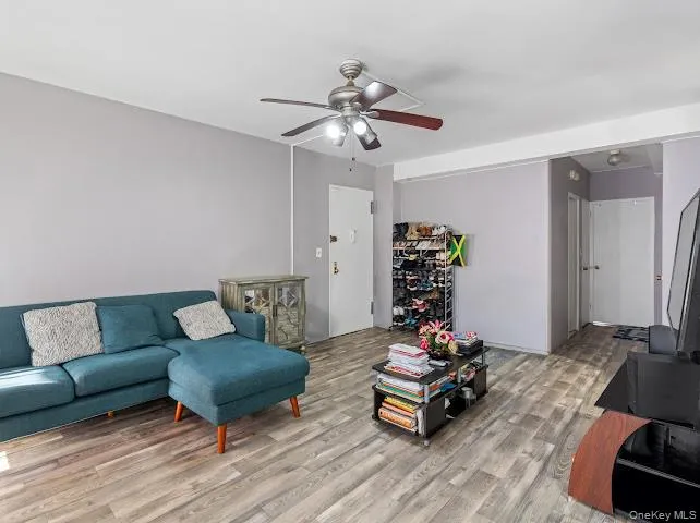 12425 Flatlands Ave Flatlands Ave Brooklyn, NY 11208