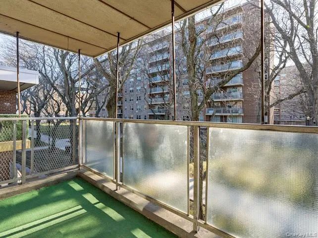 12425 Flatlands Ave Flatlands Ave Brooklyn, NY 11208