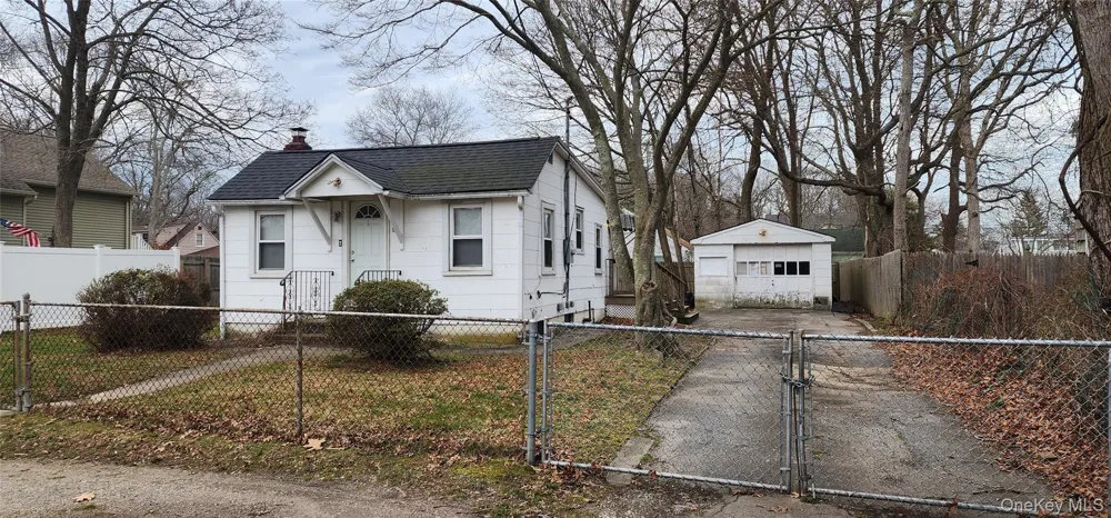 51 Hackensack Road Mastic Beach, NY 11951