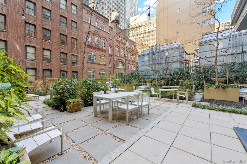 99 John Street #626 New York (Manhattan), NY 10038