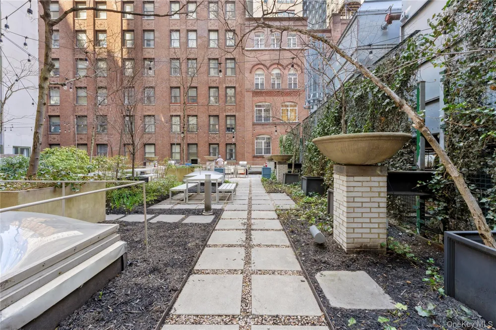 99 John Street #626 New York (Manhattan), NY 10038