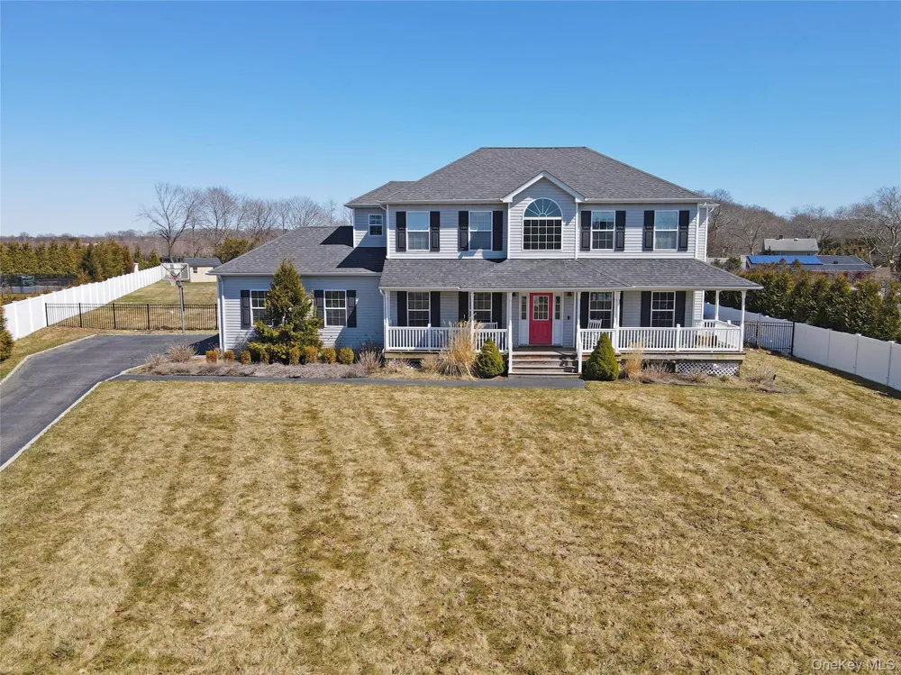 5 Dogwood Lane East Moriches, NY 11940